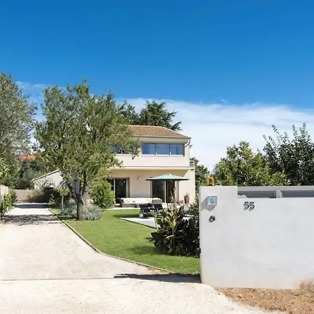 Sunny Summer House 4*