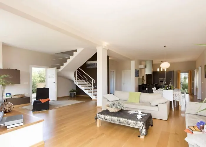 Villa Sunny Summer House 4* *